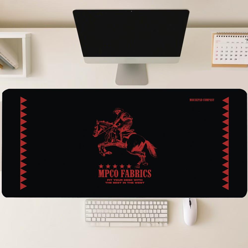 Retro Gaming Desk Setup - レトロな戦士騎士のグラフィック入り大型マウスパッド、滑り止めゴム縁、プリントデスクマット、ゲーミングセットアップ、オフィスワークスペース